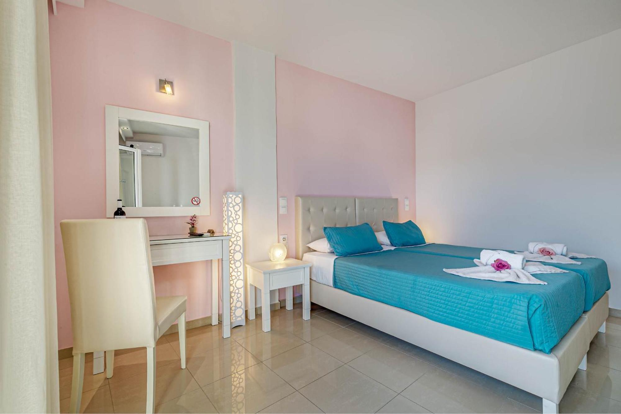 Palotel Design Гувия Екстериор снимка