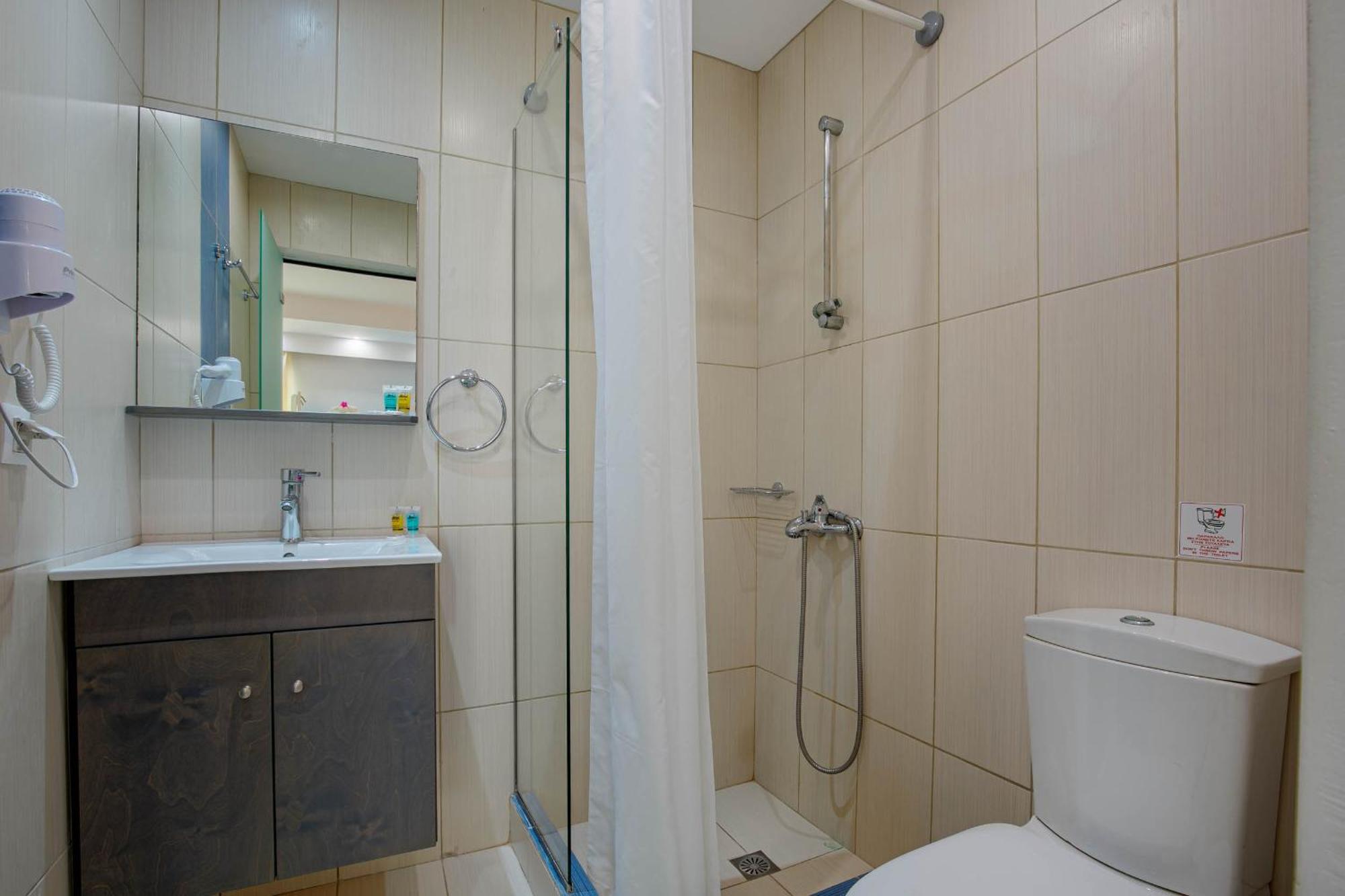 Palotel Design Гувия Екстериор снимка