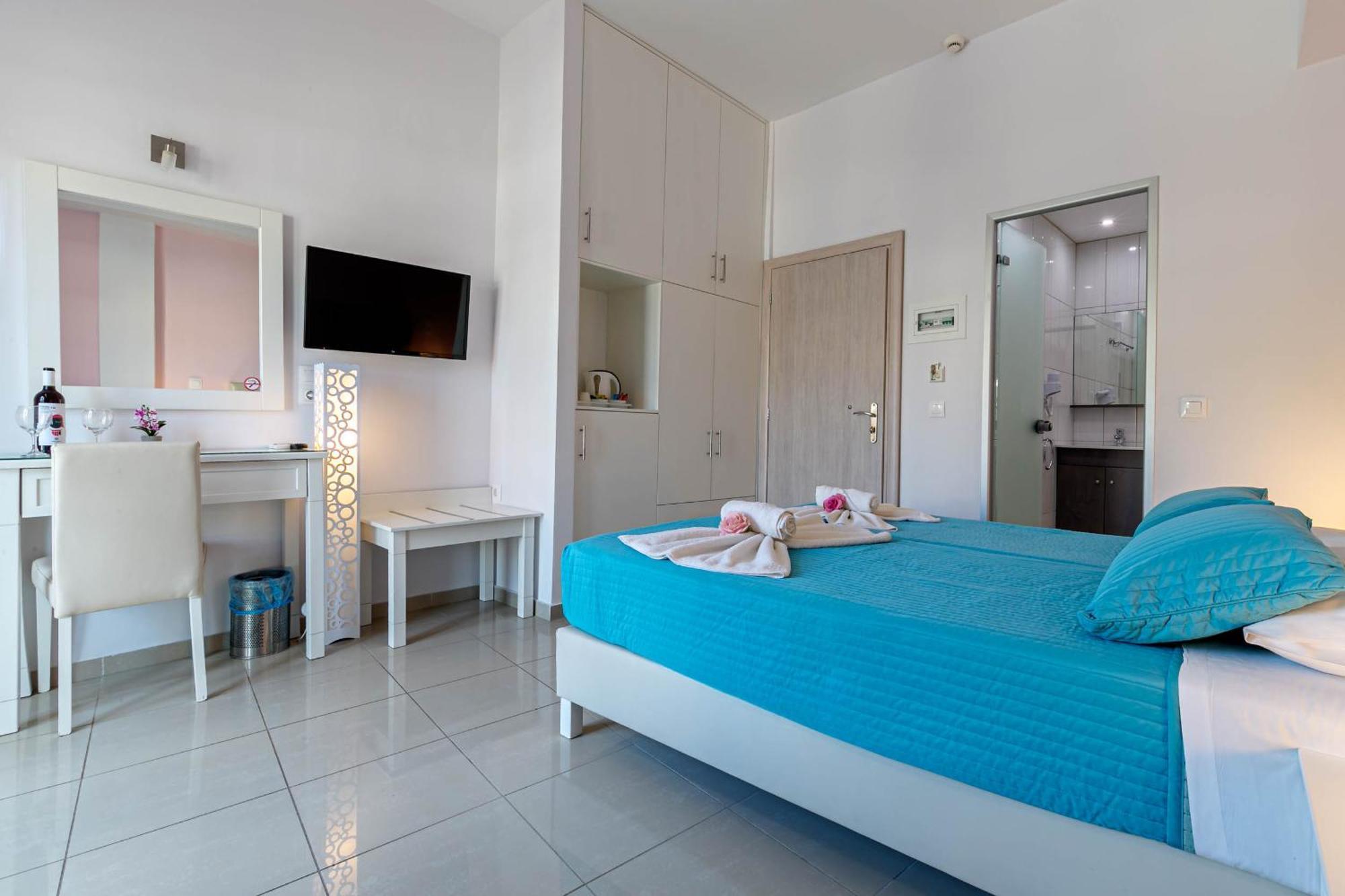 Palotel Design Гувия Екстериор снимка