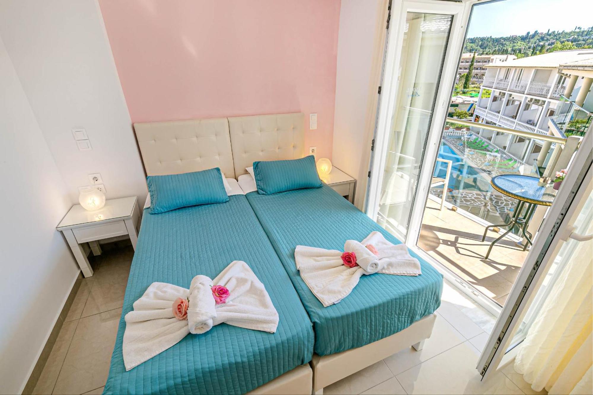 Palotel Design Гувия Екстериор снимка