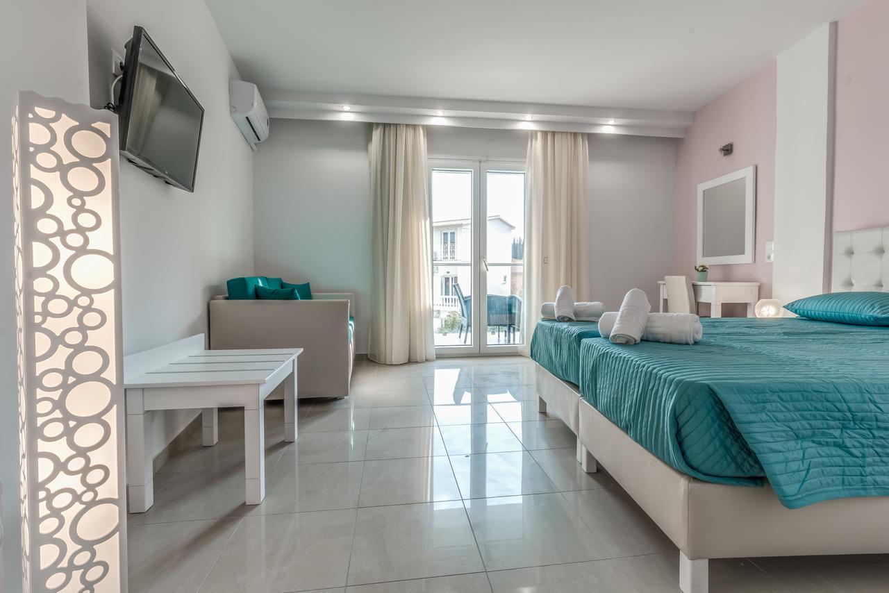 Palotel Design Гувия Екстериор снимка